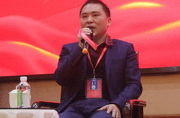 刘金松：未来3年，，，，，，做不到2亿的企业将难以为继！